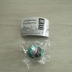 サンリオ おやすみのひ フィギュア　ハンギョドン　ガチャガチャ