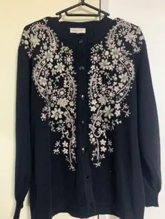 【美品】レディース カーディガン　刺繍　黒