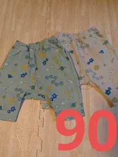GU短パン2枚セット　90センチ　ズボン　パンツ　男の子