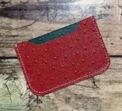 レザークラフトハンドメイド赤いちごカードケース