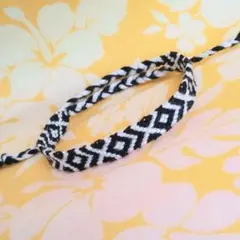 ミサンガ　 ネイティブ柄　アンクレット　黒☓白★