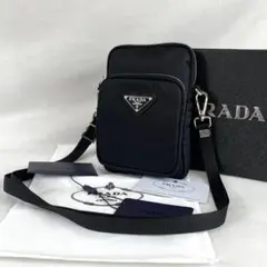 PRADA ブラック スマホショルダーバッグ