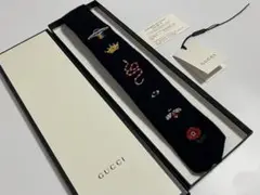 【美品】グッチ ネクタイ レッド 無地 ソリッド タイガー BTSテテ着用 高級 美品】グッチ ネクタイ レッド 無地 ソリッド タイガー BTSテテ