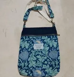 新品　未使用　ウイリアムモリス　アネモネブルー柄 サコッシュショルダーバッグ