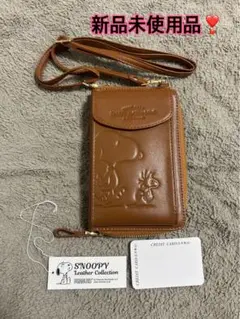 新品！スヌーピー　本牛革財布機能付スマホショルダー　PEANUTS キャメル