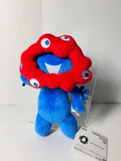 ミャクミャク カバンに付けられるぬいぐるみ
