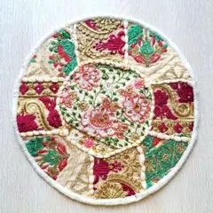 未使用 マライカ 刺繍敷物 インド製