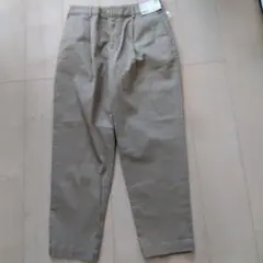 【新品タグ付】ユニクロ☆コットンテーパードアンクルパンツ