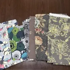 花柄はぎれ　まとめ売り
