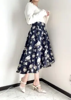 【CECIL McBEE】ベルト付き花柄フィッシュテールスカート - NAVY
