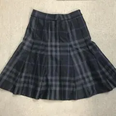 未使用バーバリーチェック柄スカート