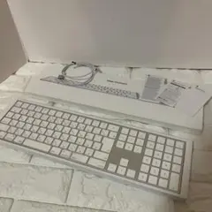 【美品】Apple Magic Keyboard （テンキー付き）A1843