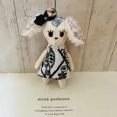 ミナペルホネン　タレ耳うさちゃん(2)