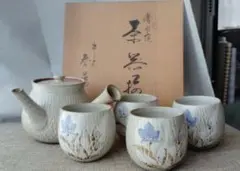 清水焼　急須と湯呑み4個セット　木箱付き