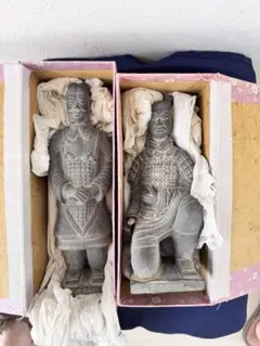 新品　中国西安 兵馬俑レプリカ 中サイズ　セット
