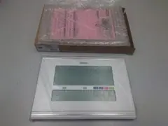 セイコー電波置掛時計 わかりやすい液晶画面　SQ445W　新品