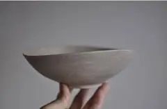 児玉修治さん　たわみbowl リネン