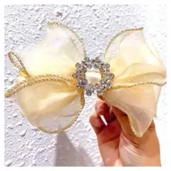 【残りわずか】ヘアクリップ 韓国風 花柄 レディース 白色 簡単 髪留め