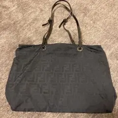 FENDI フェンディ ズッカ柄 黒 トートバッグ ハンドバッグ