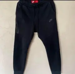 Nikeテック ブラック ジョガーパンツ Sサイズ