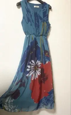 【最終値下げ】ノースリーブシフォンリゾートロングワンピース　ターコイズブルー