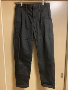 GAP ブラックパンツ 28