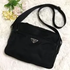 ✨極美品✨プラダ ショルダーバッグ 三角ロゴ カメラバッグ ナイロン 白タグ