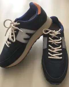 美品 カルフ スニーカー