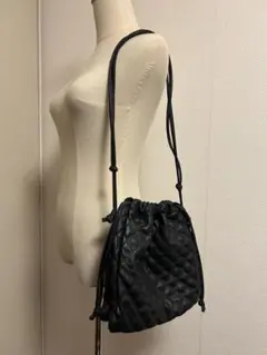 グローバルワーク　黒　ショルダーバッグ　トートバッグ　巾着　キルティング