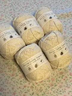 ☘️8月セール☘️♡毛糸 ザッカストア ホワイト色 50g× 5個