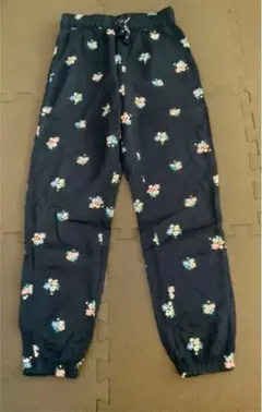 新品未使用　H&M 女の子 パンツ 120cm