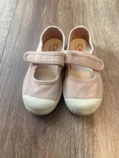 シエンタ　ストラップジュース　スニーカー　23