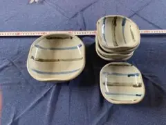 ストライプ模様 陶器皿 6個セット　（中皿1　小皿5）
