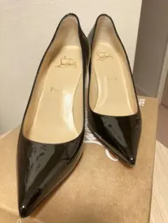 クリスチャンルブタン パンプス