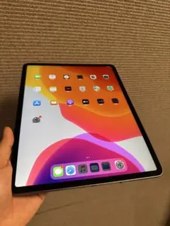 【極美品】iPad Pro 12.9第3世代64GB バッテリー96% 充電4回