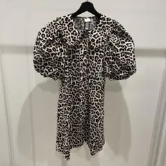 H&M エイチアンドエム　虎柄