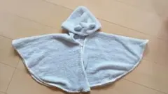 コムサイズム　フード付きブルーベビーポンチョ