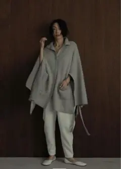 スリットニットポンチョ