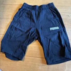 PUMA 黒 ハーフパンツ