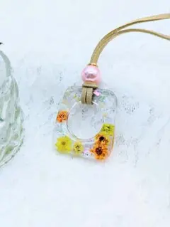 Item thumbnail for item 6853136b-c8e1-43e2-9c00-fd50a2e0e4f3