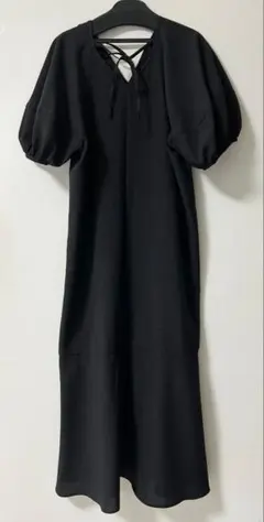 未使用　FAVORI バックリボン　パフスリーブ　マーメイド　ブラックワンピース