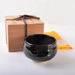 F1211 加藤作助 織部 沓茶碗 共箱 抹茶碗 茶道具 F1211 加藤作助 織部 沓茶碗 共箱 抹茶碗 茶道具