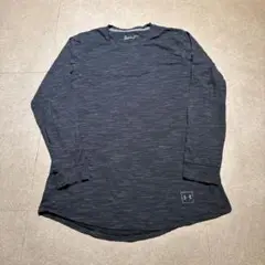 Under armour ロンt 長袖　tシャツ 紺　ネイビー　柄　L