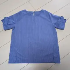 青色ストライプ半袖シャツ
