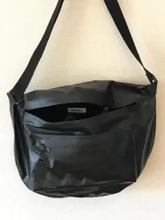 Pantation プランテーション　ブラック ショルダーバッグ