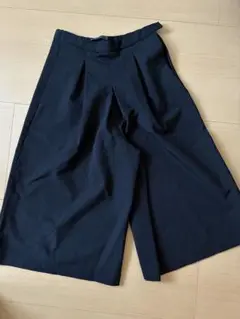 レディース ZARA TRF 黒 ガウチョパンツ 夏に 海に プールに