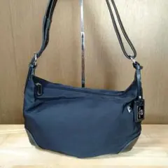 極美品ペレボルサ ワンショルダーバッグ ブラック