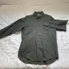 深緑　長袖シャツ　ユニクロ