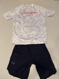 Under Armour Tシャツとショーツセット M