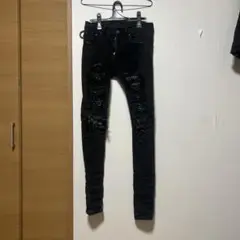 ブラック スキニーデニム ダメージ加工